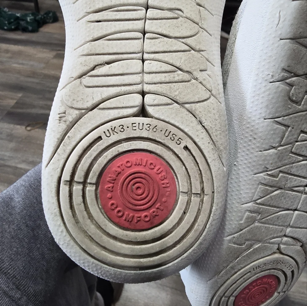 FitFlop F Sporty Womens Size 5 Casual Flat Athletic Sneaker Ivory Gold Glitter - Picture 7 of 7